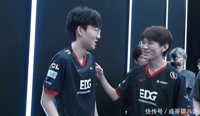 在关键时刻 在关键时刻